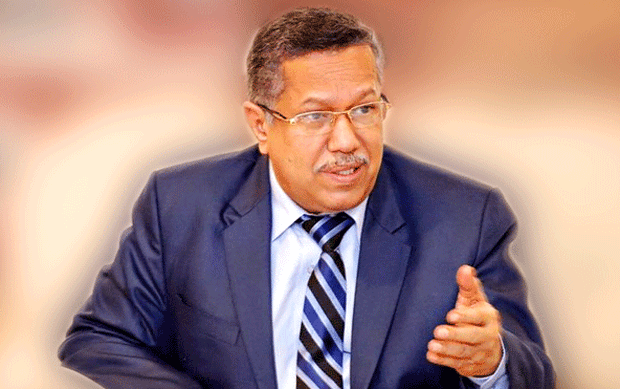 "بن دغر" مخاطبا الانتقالي : إما وتصديتم للكارثة الصحية بعدن أو أفسحتم للشرعية التي طردتموها لإنقاذ المدينة والناس