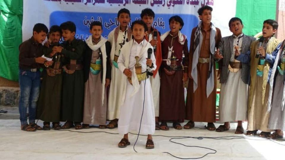 الكشف عن أهداف مراكز الحوثي الصيفية ووزير في الحكومة يحذر