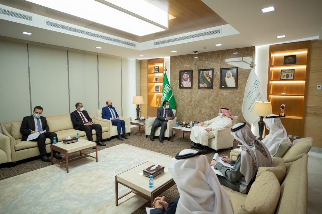 وزير التربية يبحث مع نظيره السعودي اعداد برتوكول للتعاون بين البلدين