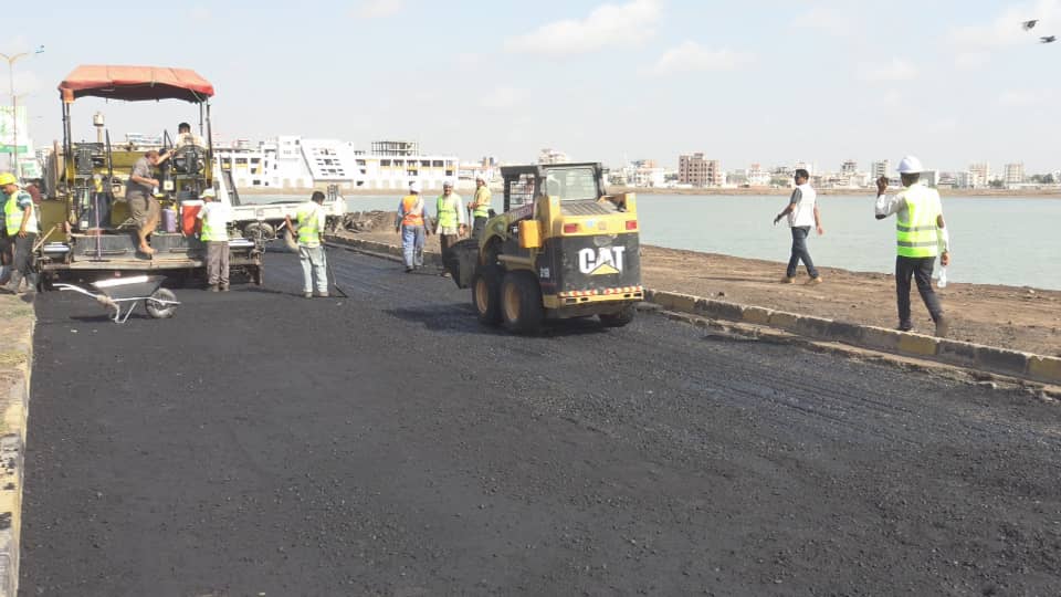عدن | الحكومة تدشن المرحلة الاولى لمشروع إعادة تأهيل الطريق البحري