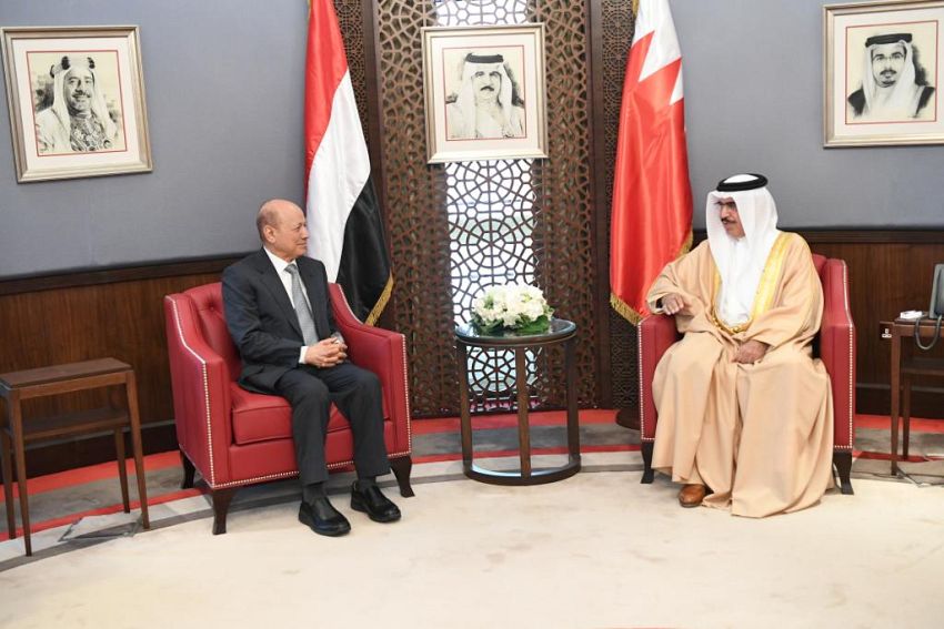 رئيس مجلس القيادة يطلع على التطورات التي تشهدها المؤسسة الامنية البحرينية في مكافحة الجريمة وحماية السلم الاهلي