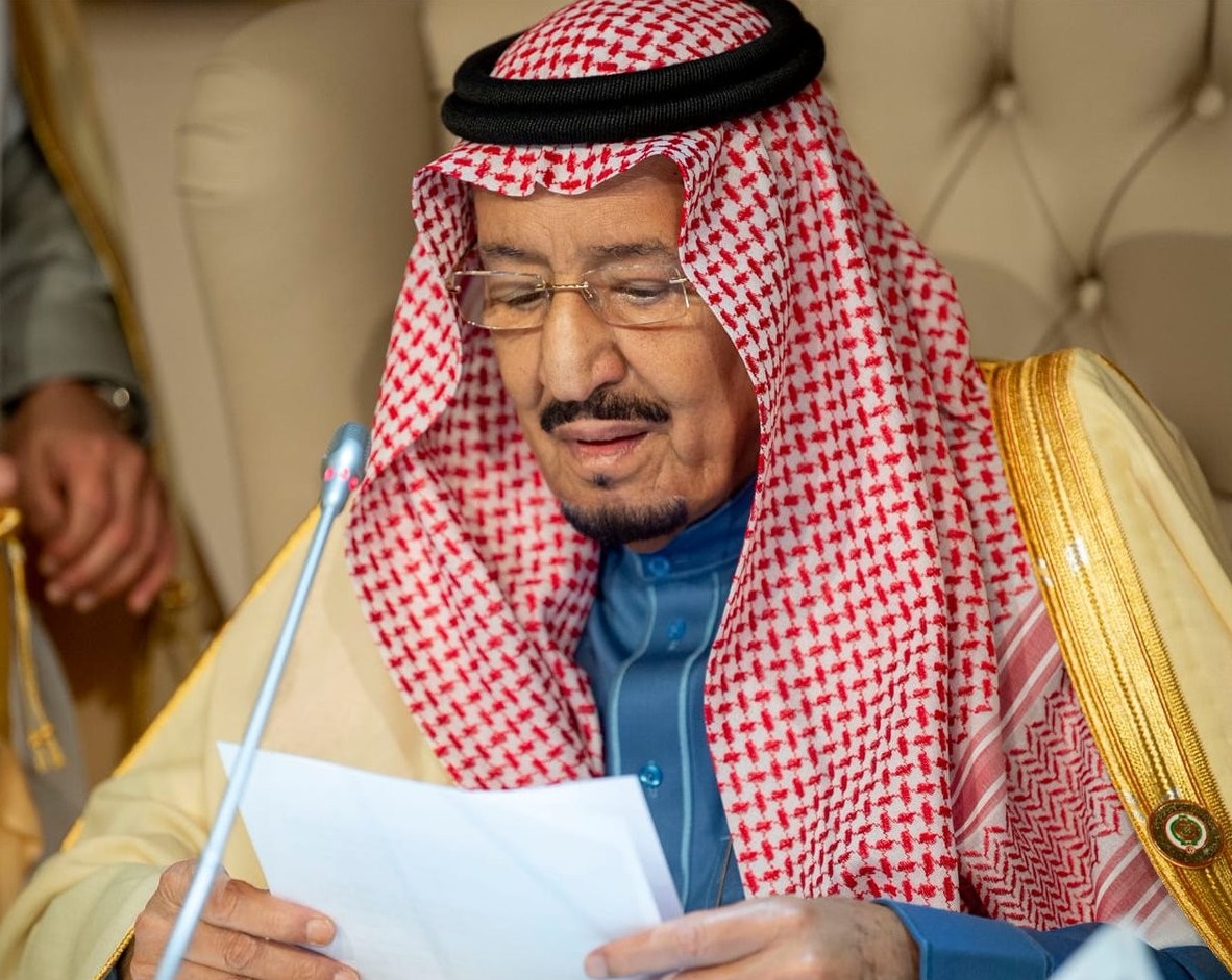الملك سلمان يوافق على عدة قرارات مهمة تخص المواطنين والمقيمين بما فيهم اليمنيين (تعرف عليها)!