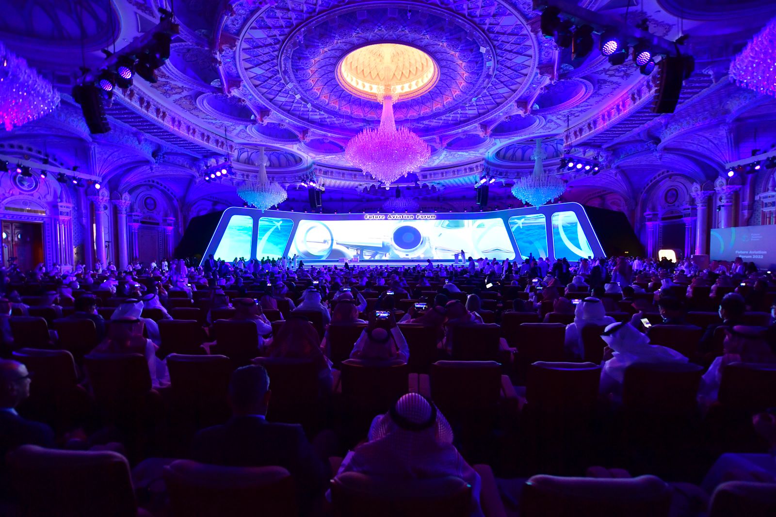 اليمن تشارك بمؤتمر مستقبل الطيران في الرياض