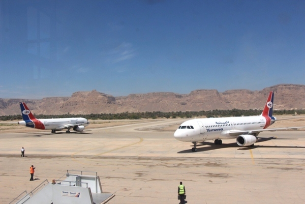  مدير عام مطار سيئون : لا يوجد أي خلل فني في طائرة اليمنية وكل ما يشاع عار عن الصحة