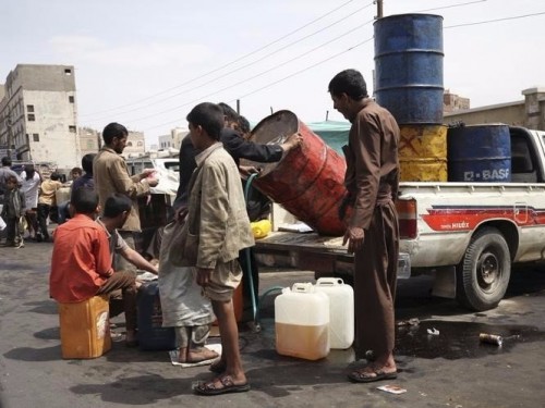 اللجنة الاقتصادية تحمل الحوثيين افتعال أزمة المشتقات النفطية