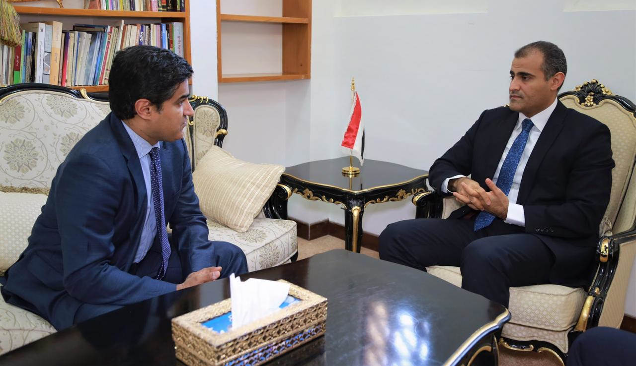 نائب وزير الخارجية يطالب المجتمع الدولي بوضع حد للانتهاكات الحوثية ضد المدنيين