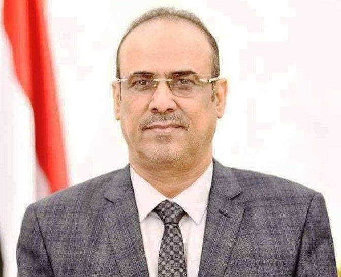  وزير الداخلية يهنئ رئيس الجمهورية بالعيد الـ 56 لثورة 14 أكتوبر المجيدة