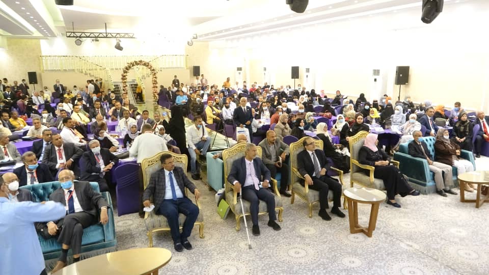 وزير الصحة يفتتح فعاليات المؤتمر الثاني لاطباء القلب في عدن
