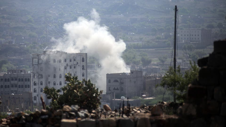 إصابة 3 مدنيين في تعز برصاص قناص حوثي