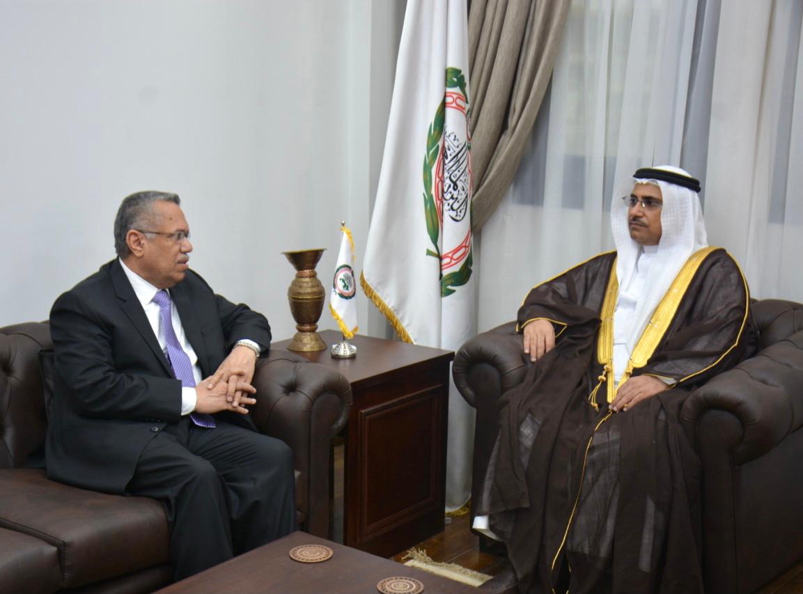 رئيسا مجلس الشورى والبرلمان العربي يؤكدان دعمهما للجهود العربية والدولية لتحقيق السلام في اليمن استنادًا للمرجعيات الثلاث