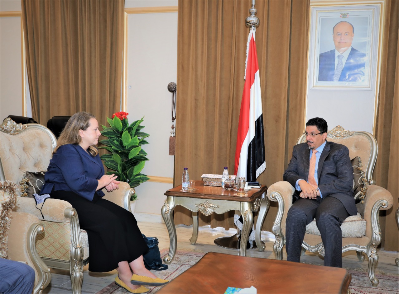 وزير الخارجية يبحث مع الجانب الأمريكي مستجدات الأوضاع في اليمن