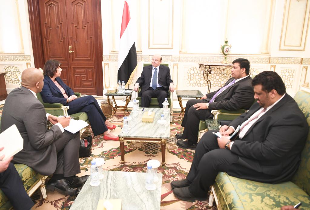 رئيس الجمهورية يبحث مع سفيرة هولندا أوضاع اليمن الراهنة جراء تداعيات الحرب الانقلابية