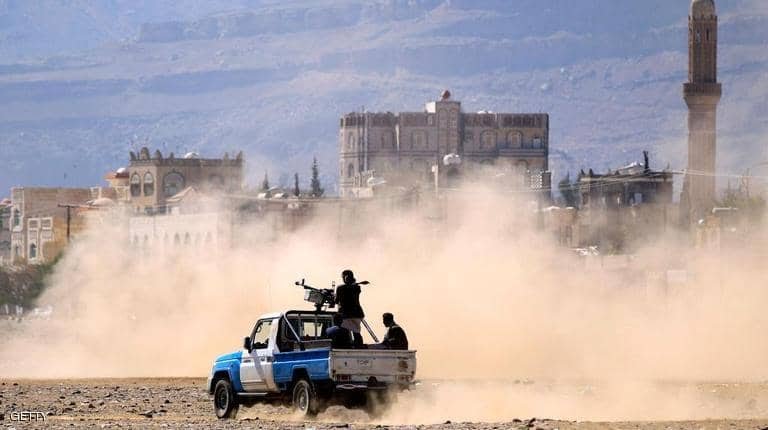 مليشيا الحوثي تستهدف بصواريخ كاتيوشا مقر فريق الحكومة بلجنة الحديدة