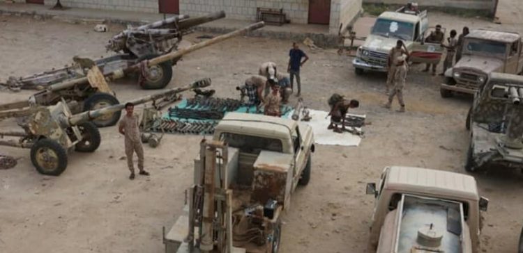 قوات الجيش الوطني تستولي على مخازن أسلحة للمليشيا شرقي صعدة