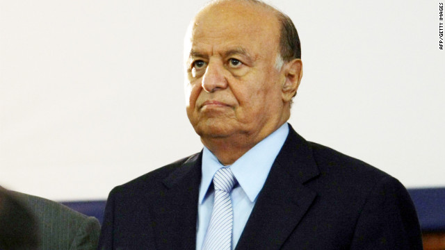رئيس الجمهورية : يوجه الحكومة لتأمين الكهرباء لمصلحة المواطنين في عدن