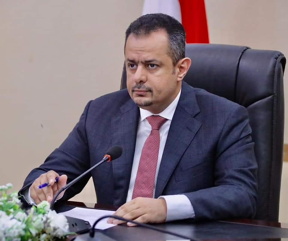 رئيس الوزراء يؤكد وقوف الحكومة بكل إمكاناتها في المعركة الوطنية حتى انهاء الانقلاب الحوثي