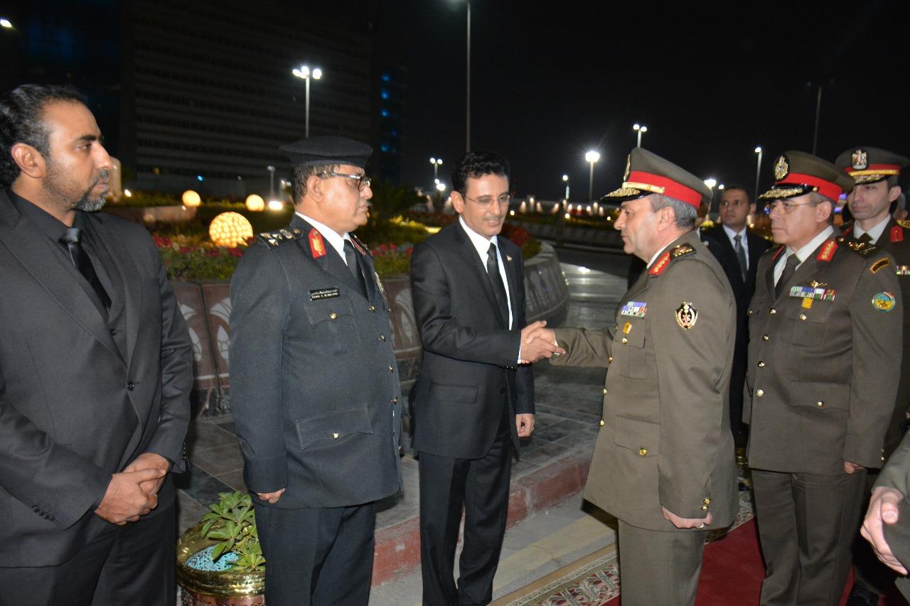 تشييع رسمي لمساعد وزير الدفاع اليمني في القاهرة والسيسي يعزي الرئيس هادي