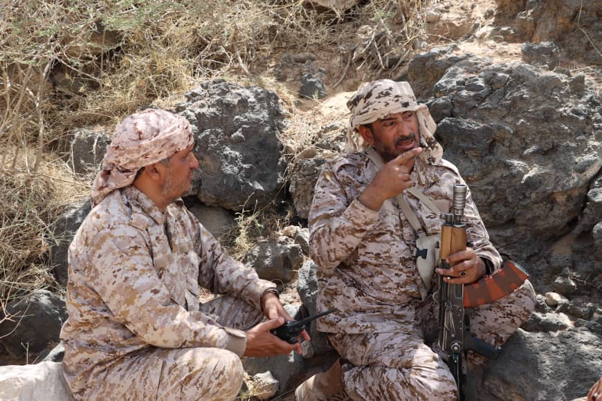 رئيس هيئة الأركان يتفقد سير العمليات القتالية في جبهات المنطقة العسكرية الثالثة