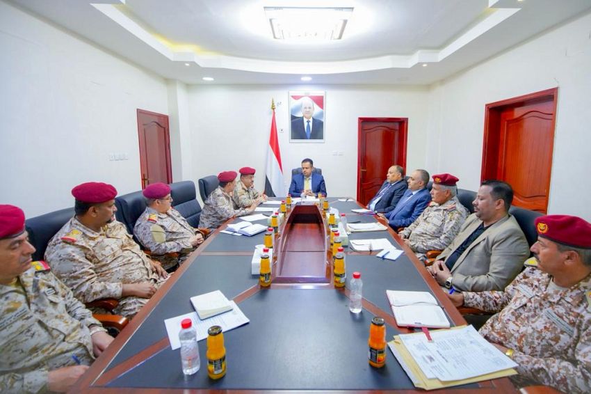 رئيس الوزراء يرأس اجتماعا لقيادة وزارة الدفاع لمناقشة احتياجات الحفاظ على الجاهزية العسكرية