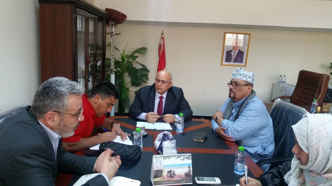 الوزير فتح يناقش مع هيئات الإغاثة التركية بالعاصمة عدن الخطط الاغاثية في اليمن