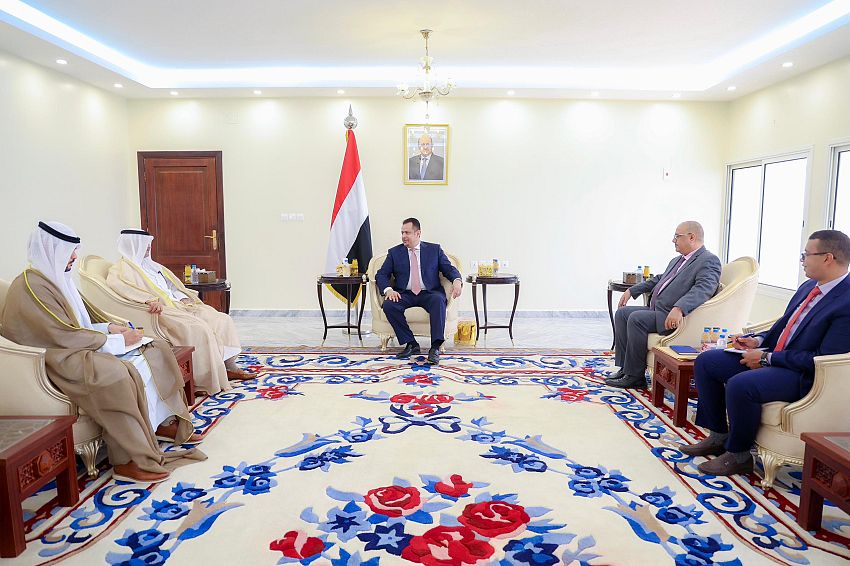 رئيس الوزراء يشيد بالأدوار الأخوية للكويت تجاه اليمن وشعبها
